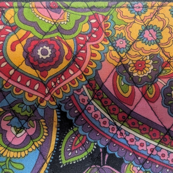 Vera Bradley Quilted Multicolor Paisley Floral Wallet/Wristlet - Picture 4 of 7